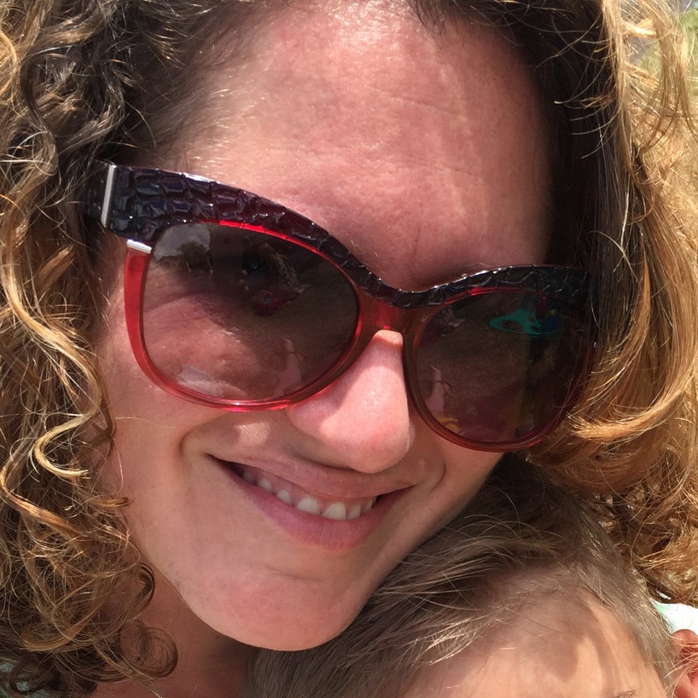 Meet your Posher, Nicole